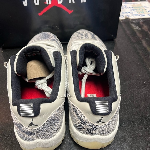 The Air Jordan 11 Low LE “Snakeskin” sz 11.5 main image 12